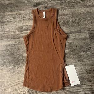 BRAND NEW Lululemon Hold Tight Tank, Size 4